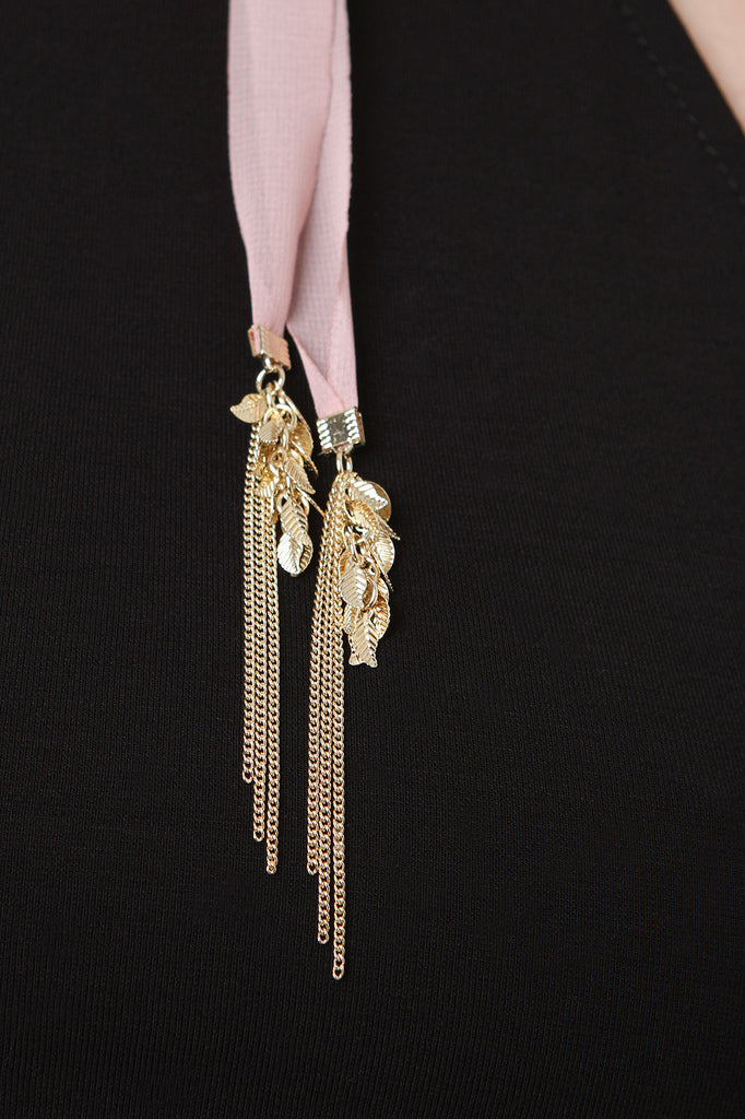 Leaf Tassel Chiffon Wrap Choker